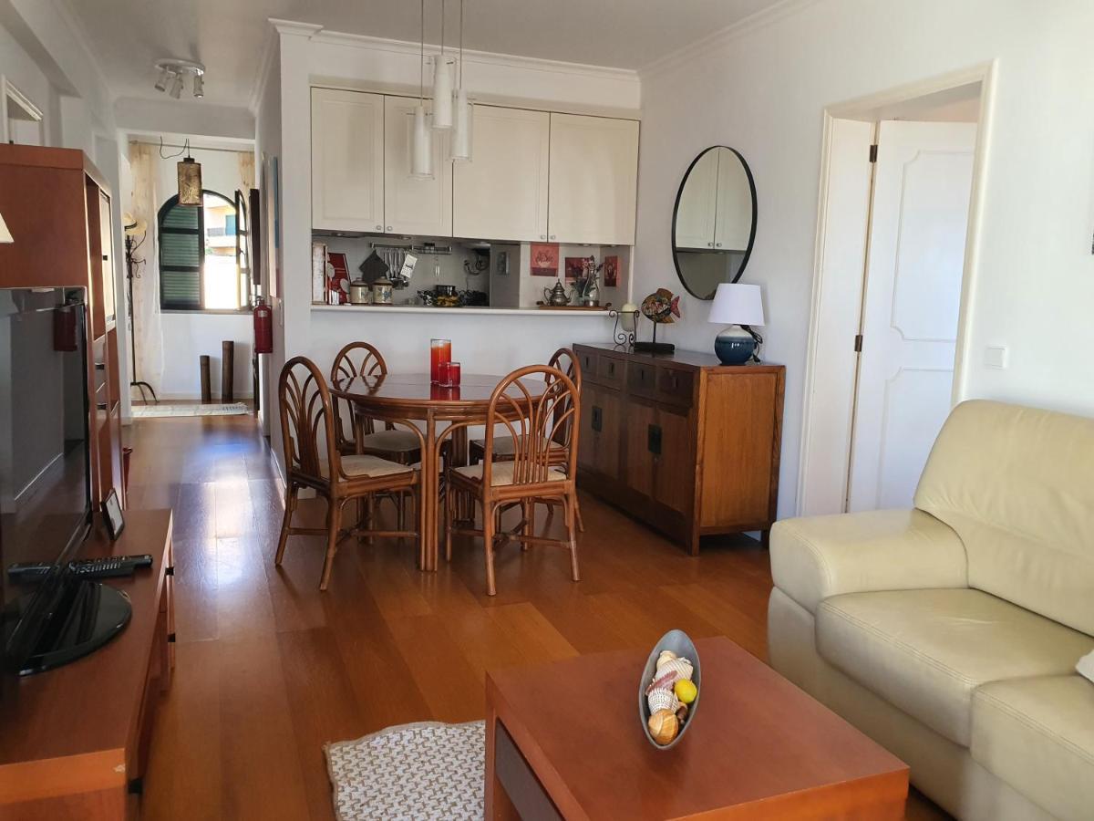 Luzia'S Apartment - 2 Bedroom Apartment Sleeps 4 Фуншал Екстериор снимка